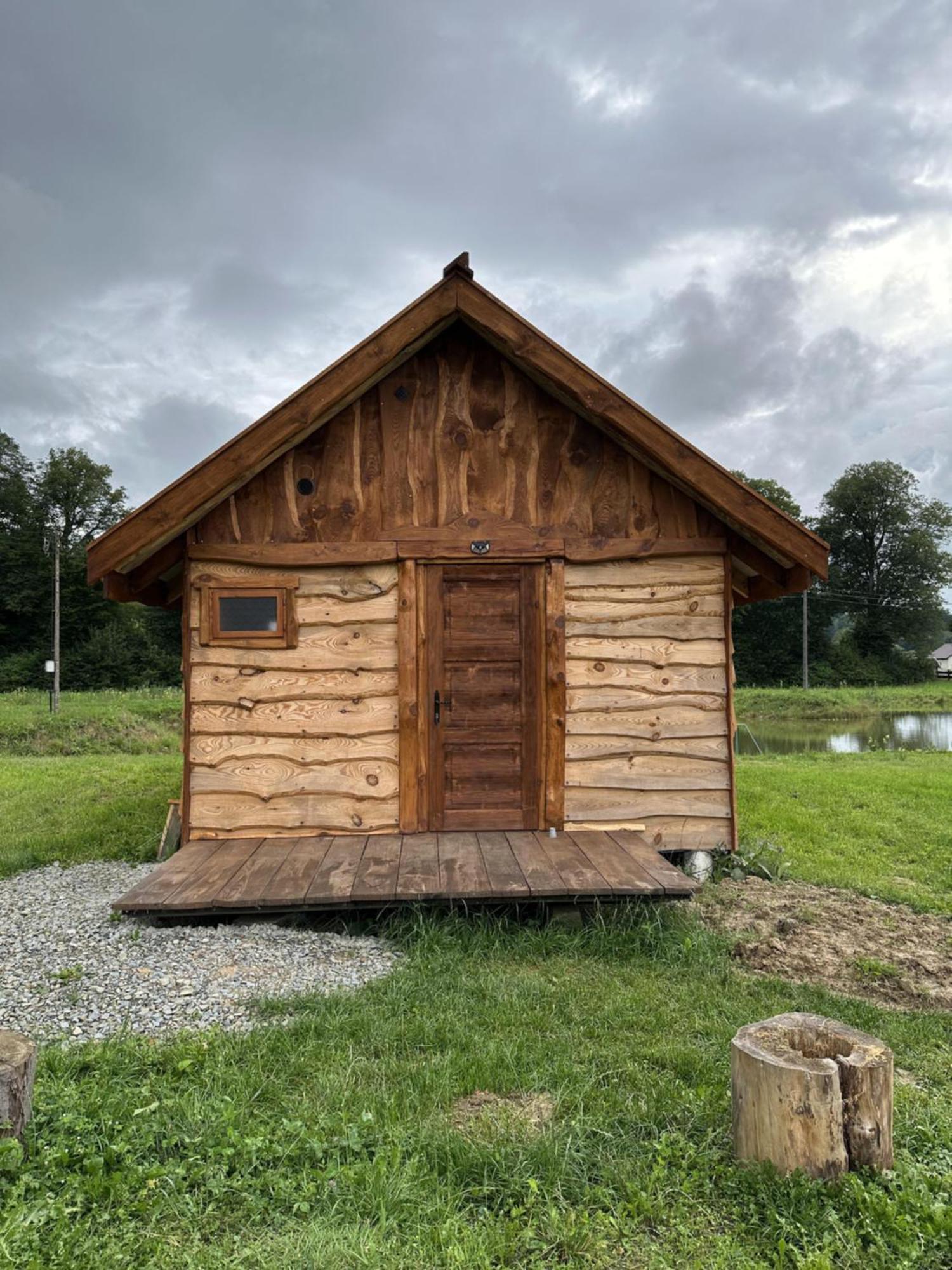 Domki Wedkarskie Nad Stawami Pirania Villa Zagorz Екстериор снимка